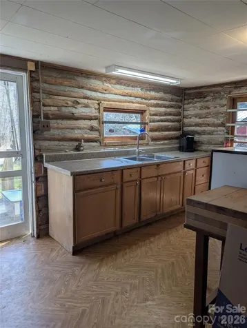 6712 Globe Road Lenoir NC 28645