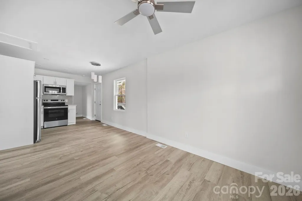 709 Sherman Street Badin NC 28009