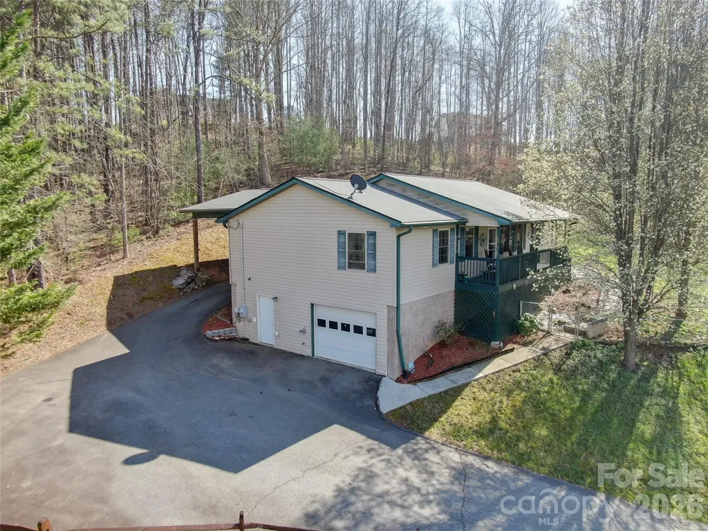 335 Icenhower Road Leicester NC 28748
