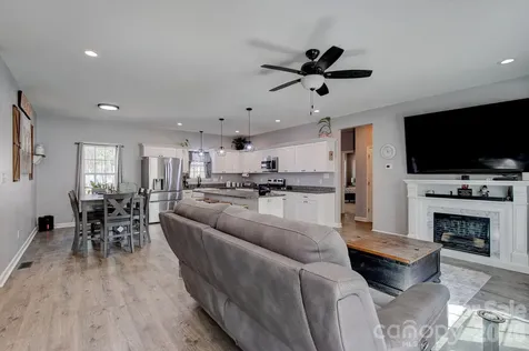 1254 Blairwood Court Lancaster SC 29720