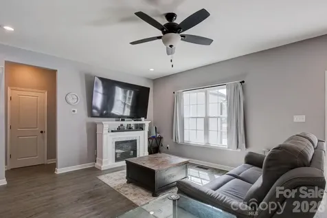 1254 Blairwood Court Lancaster SC 29720