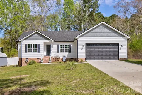 1254 Blairwood Court Lancaster SC 29720