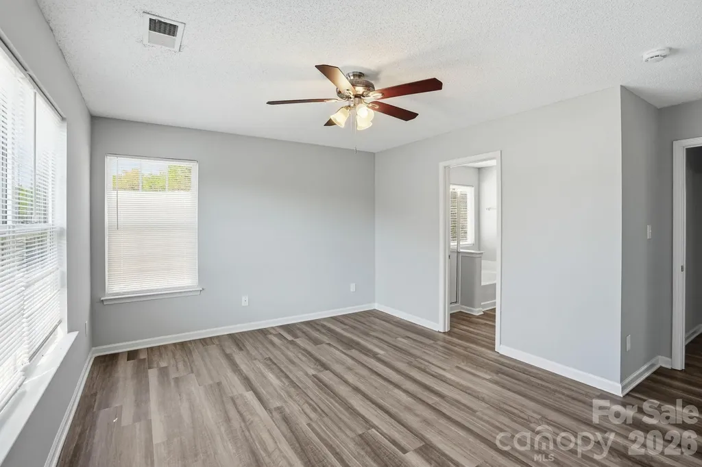 836 Almora Drive Charlotte NC 28216