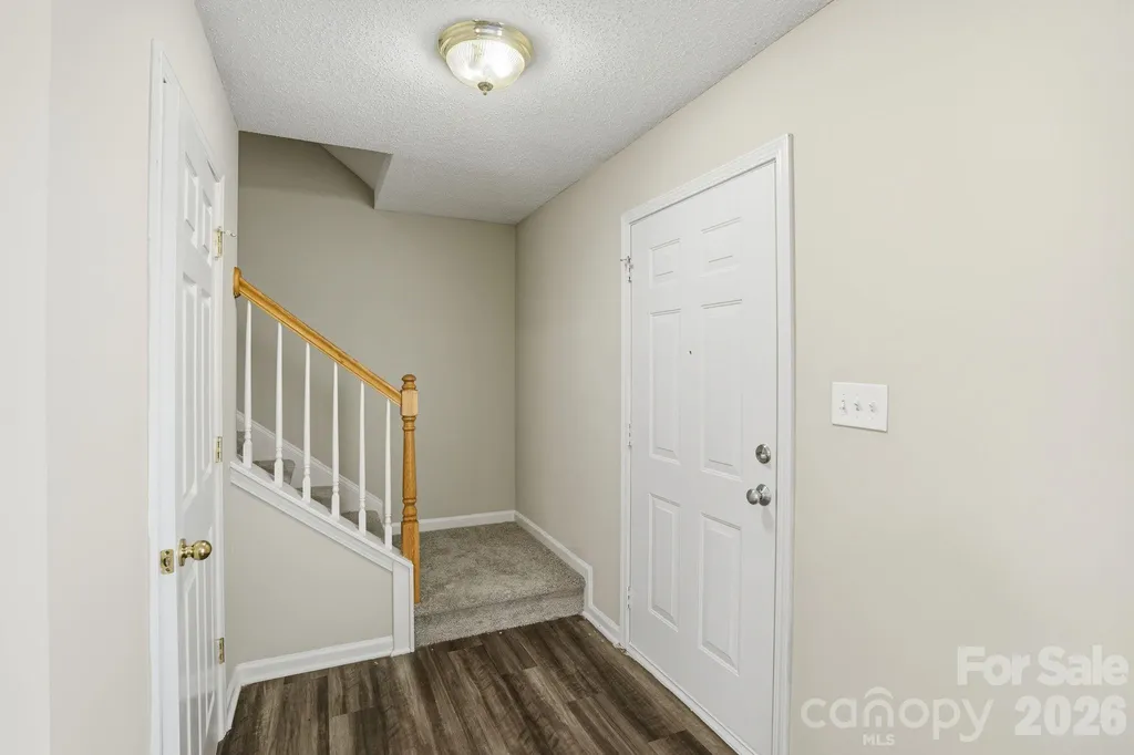 836 Almora Drive Charlotte NC 28216