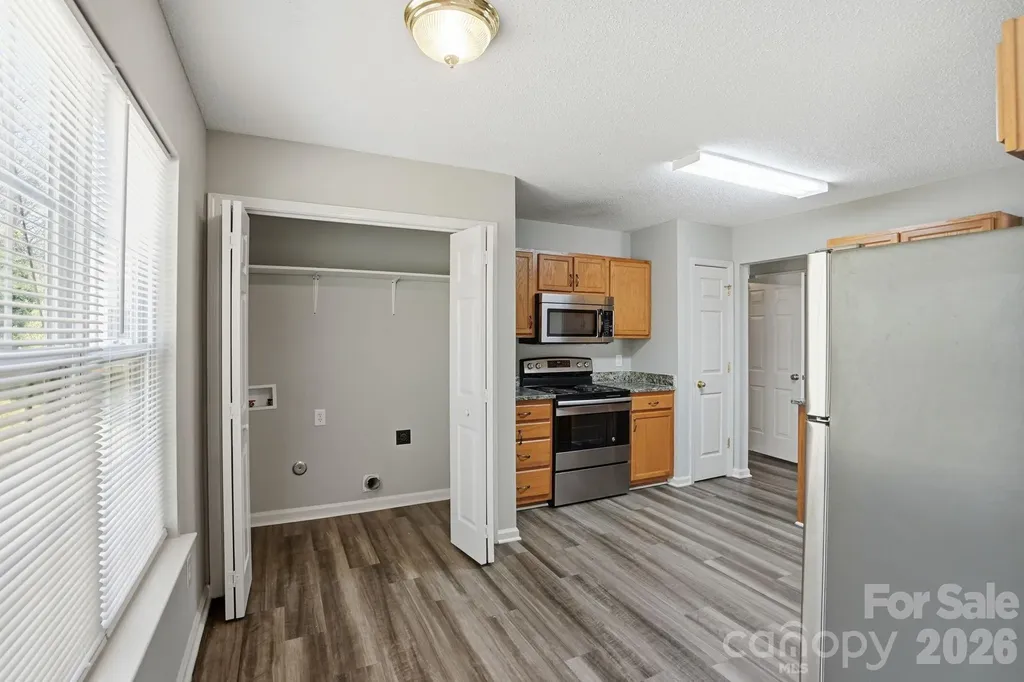 836 Almora Drive Charlotte NC 28216