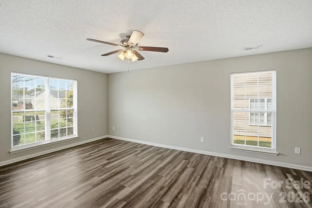836 Almora Drive Charlotte NC 28216