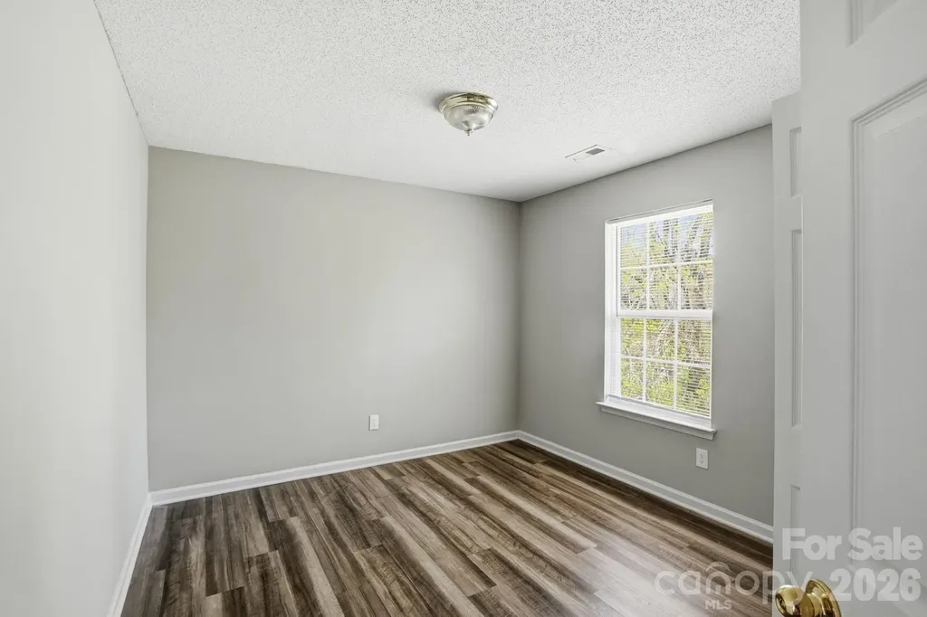 836 Almora Drive Charlotte NC 28216