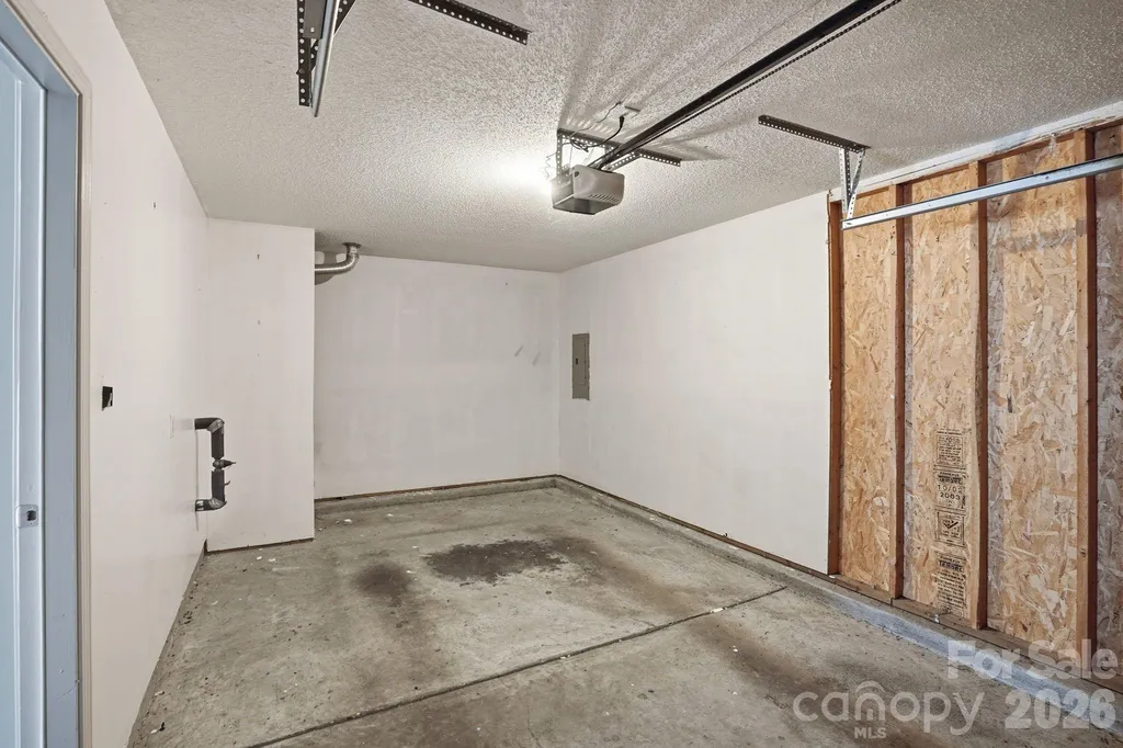 836 Almora Drive Charlotte NC 28216