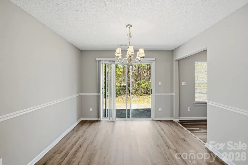 836 Almora Drive Charlotte NC 28216