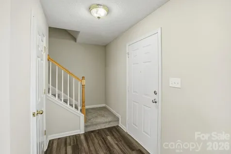 836 Almora Drive Charlotte NC 28216