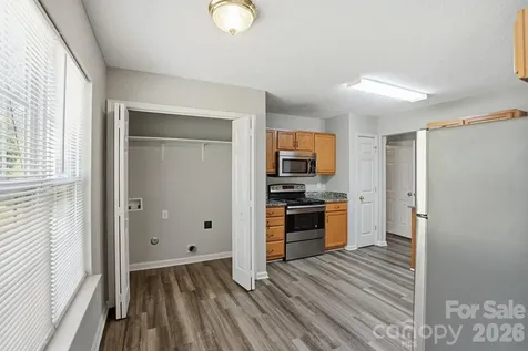 836 Almora Drive Charlotte NC 28216