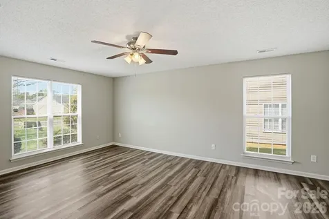 836 Almora Drive Charlotte NC 28216