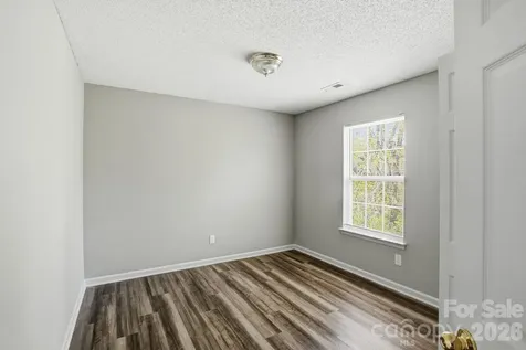 836 Almora Drive Charlotte NC 28216