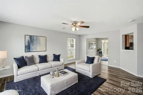 836 Almora Drive Charlotte NC 28216