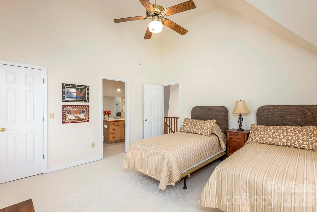 1580 Fairway Drive Lake Toxaway NC 28747