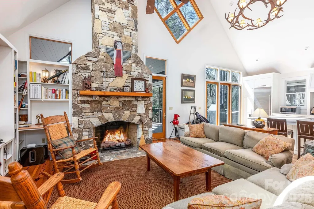 1580 Fairway Drive Lake Toxaway NC 28747