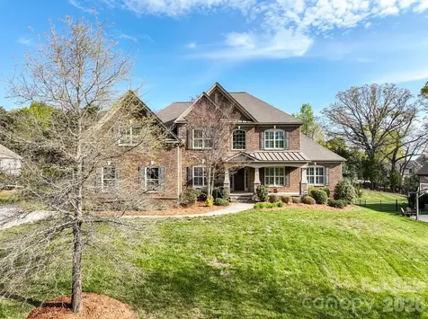 1015 Golden Bell Drive Waxhaw NC 28173