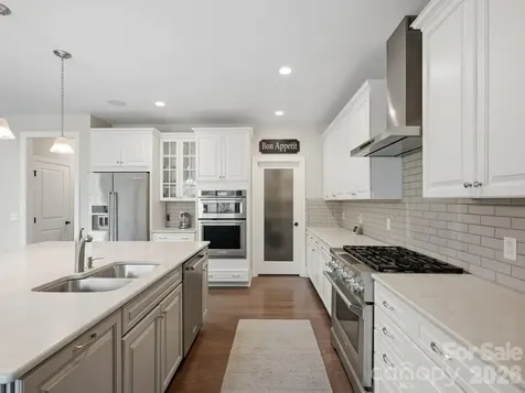 1015 Golden Bell Drive Waxhaw NC 28173