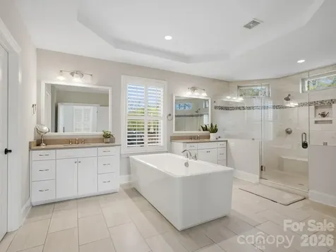 1015 Golden Bell Drive Waxhaw NC 28173