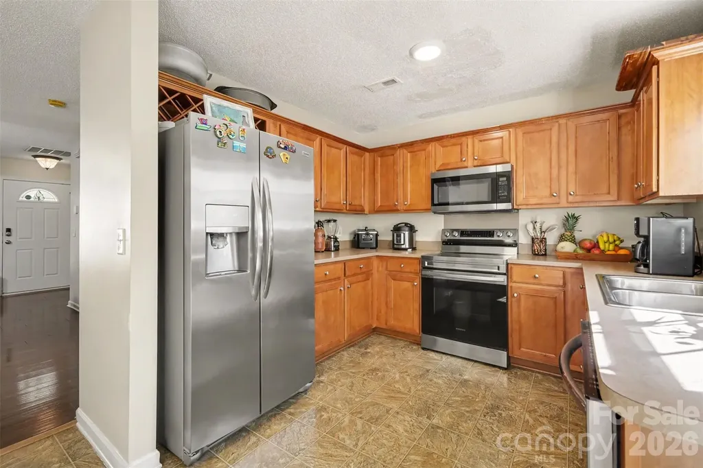503 River View Drive Lowell NC 28098