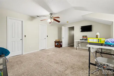 503 River View Drive Lowell NC 28098