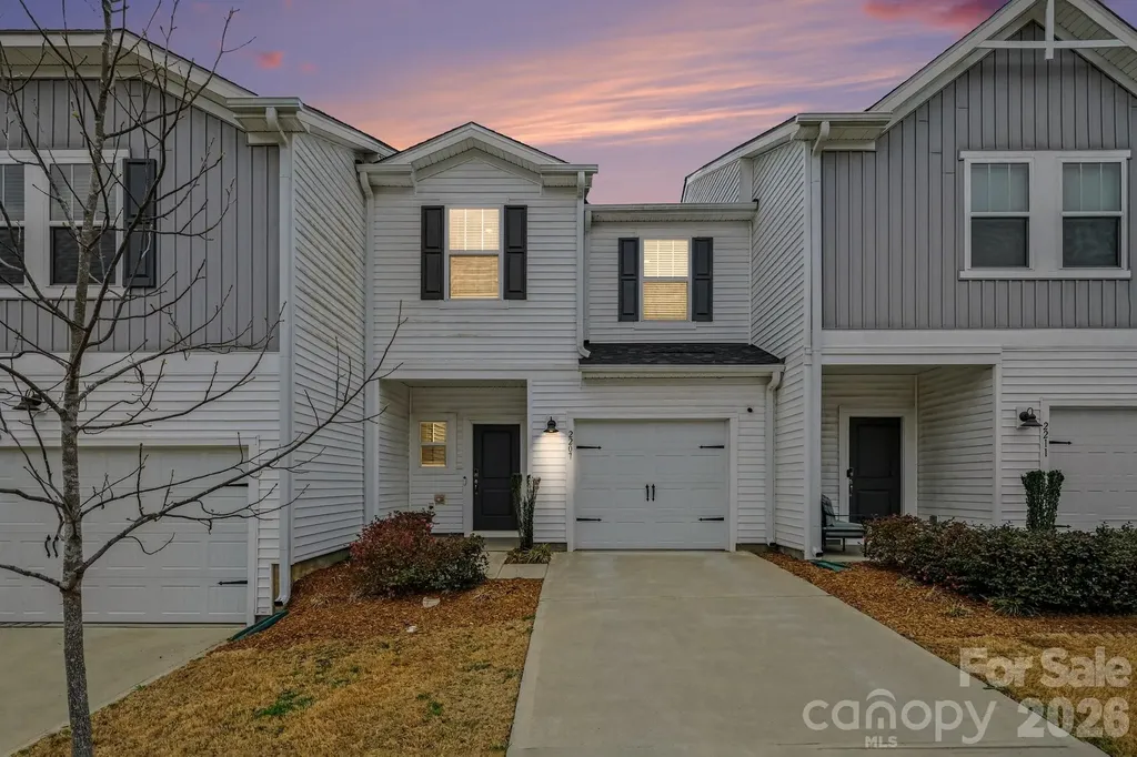 2207 Belterra Drive Charlotte NC 28216
