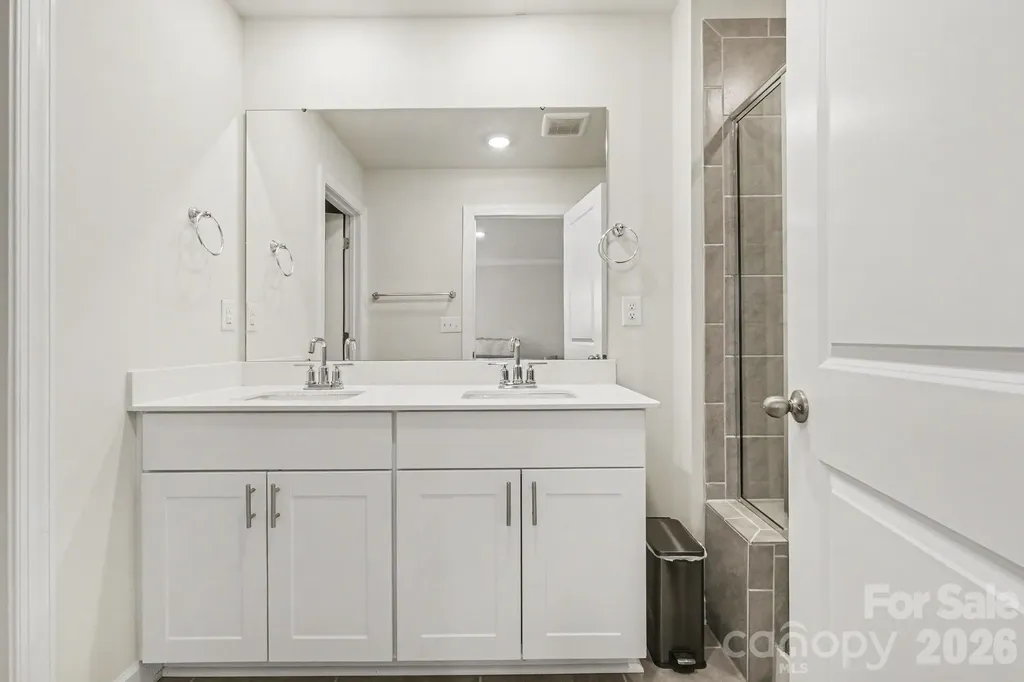 2207 Belterra Drive Charlotte NC 28216