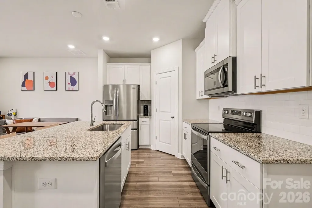 2207 Belterra Drive Charlotte NC 28216