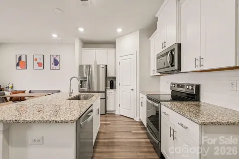 2207 Belterra Drive Charlotte NC 28216
