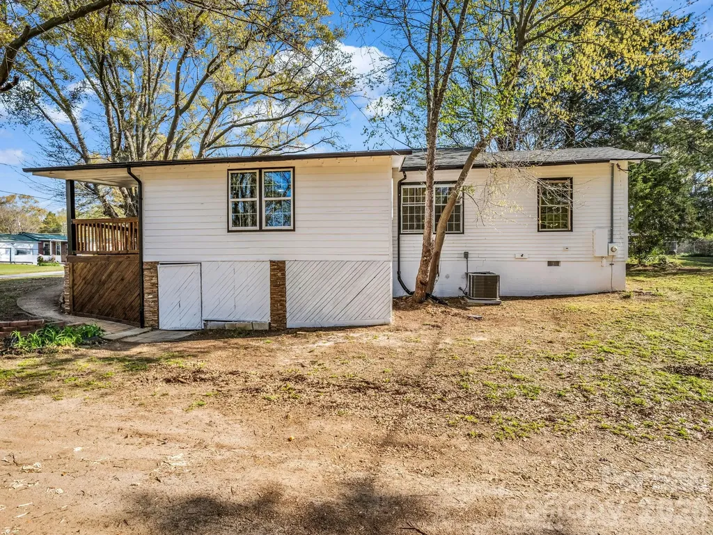 109 Nc 120 Highway Mooresboro NC 28114