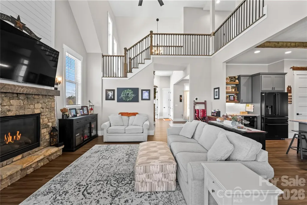 122 Wintercress Drive Mills River NC 28759