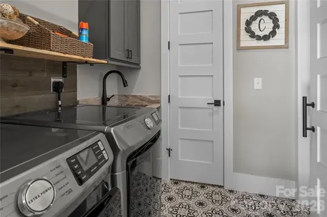 122 Wintercress Drive Mills River NC 28759