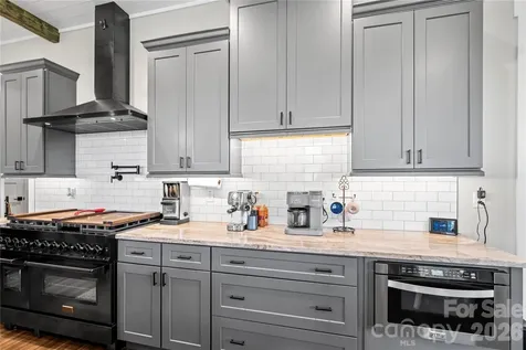 122 Wintercress Drive Mills River NC 28759