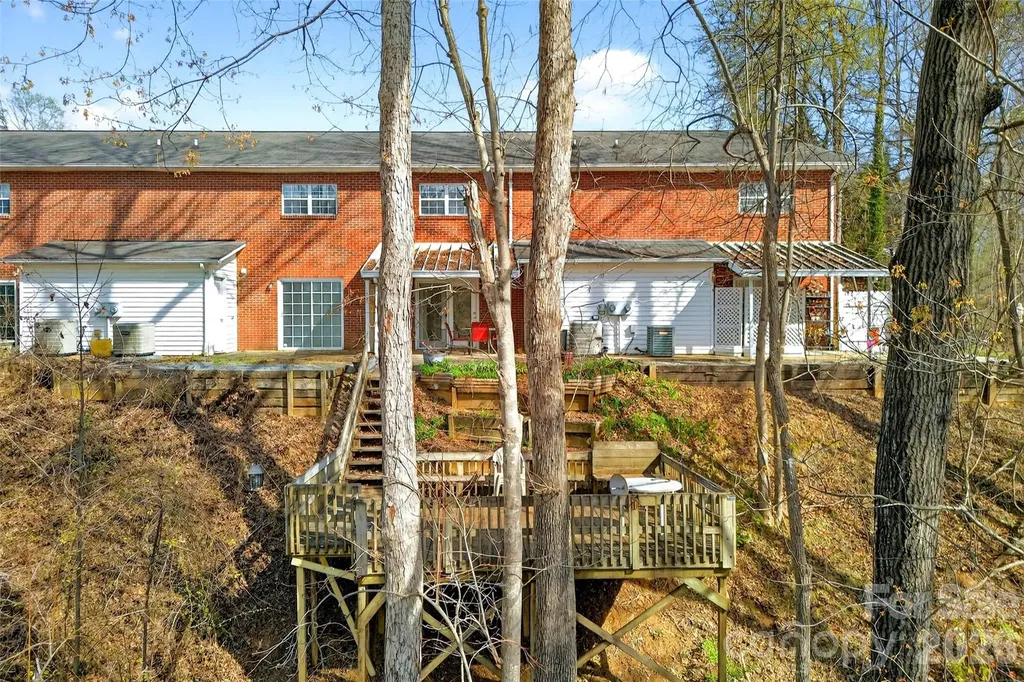 75 Laurelwood Drive Marion NC 28752
