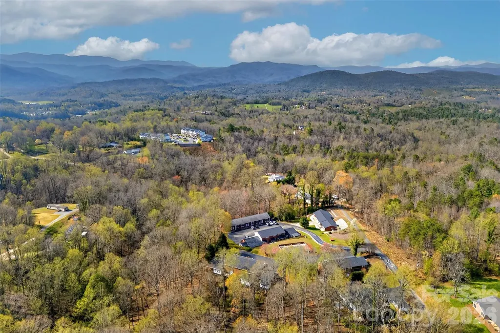 75 Laurelwood Drive Marion NC 28752