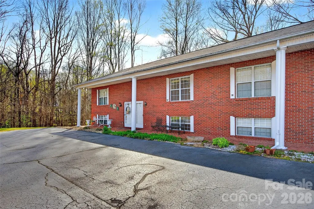 75 Laurelwood Drive Marion NC 28752