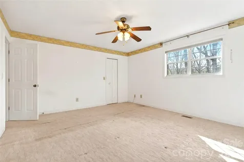 75 Laurelwood Drive Marion NC 28752