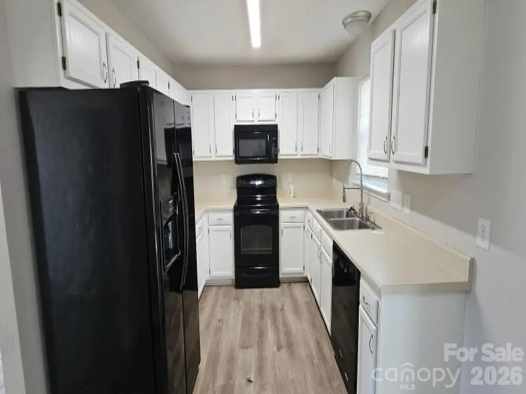 615 Flicker Street Concord NC 28027