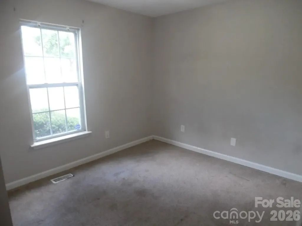 615 Flicker Street Concord NC 28027