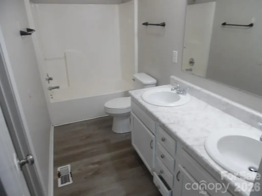 615 Flicker Street Concord NC 28027