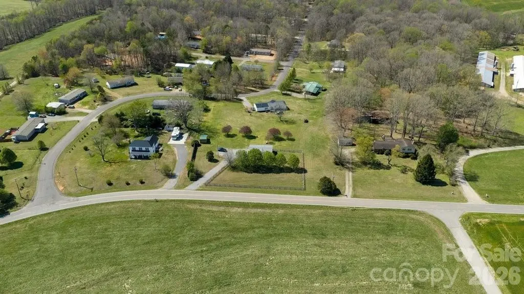 889 Tabor Road Olin NC 28660