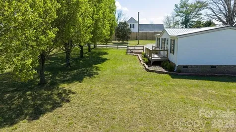 889 Tabor Road Olin NC 28660