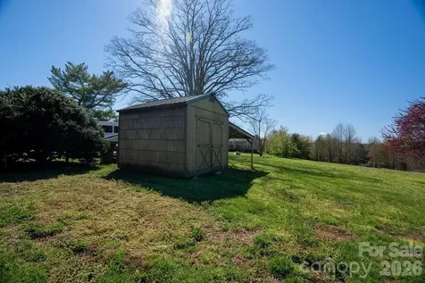 889 Tabor Road Olin NC 28660