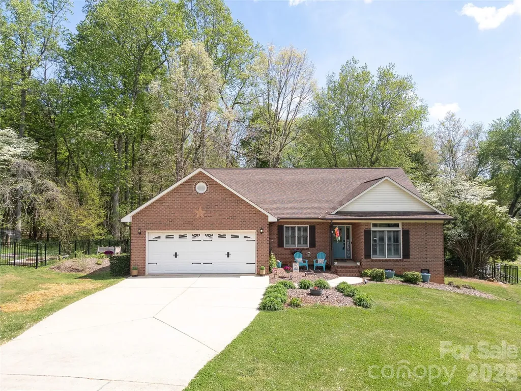 7982 King Arthurs Court Denver NC 28037