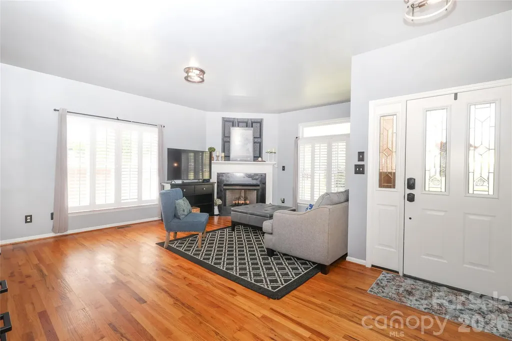 7982 King Arthurs Court Denver NC 28037