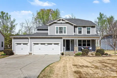 174 Country Lake Drive Mooresville NC 28115