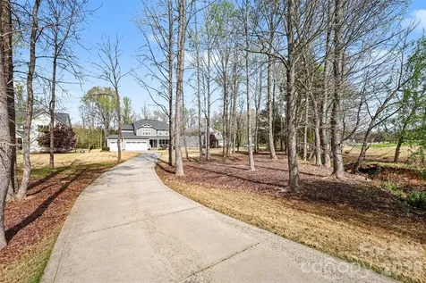 174 Country Lake Drive Mooresville NC 28115