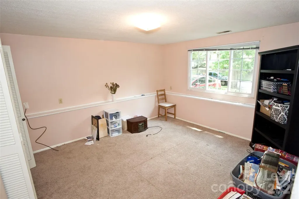1635 Van Dyke Drive Charlotte NC 28213