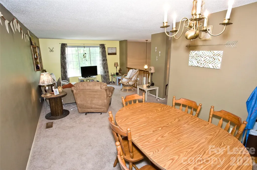 1635 Van Dyke Drive Charlotte NC 28213
