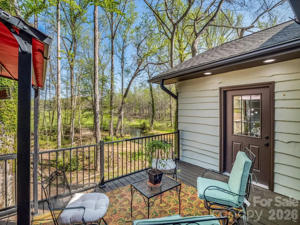 1941 Landrum Road Columbus NC 28722